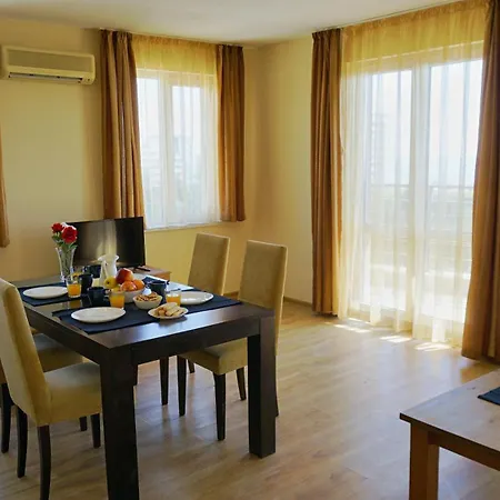 аквамарин - Aquamarine Sables d'or