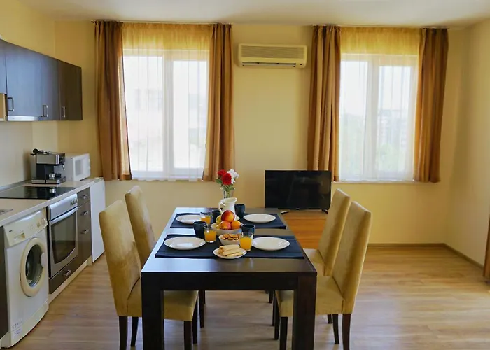 аквамарин - Aquamarine * Златни пясъци