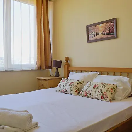 аквамарин - Aquamarine Apartment