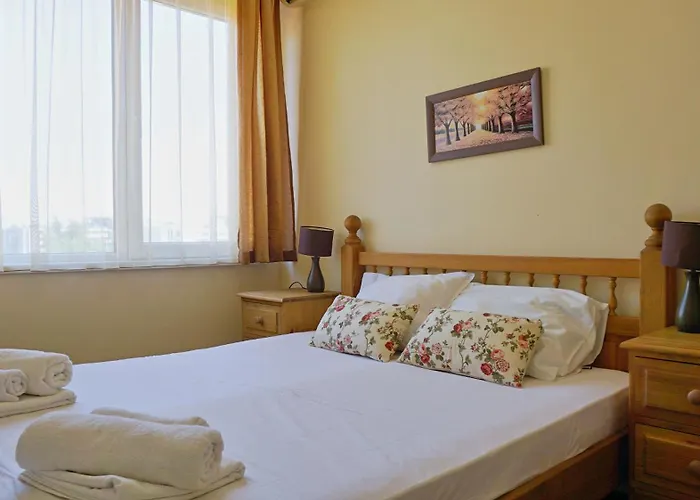 аквамарин - Aquamarine Apartment