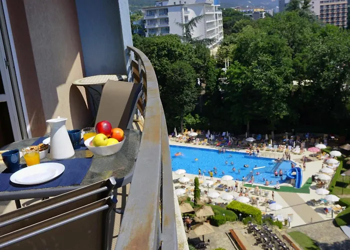 аквамарин - Aquamarine Apartment